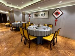 -唔哩赞·崇明私藏菜(建国西路店)