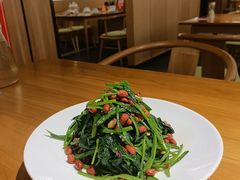 果仁菠菜28元-伊喜饺子·烤鸭(五道口学院路店)