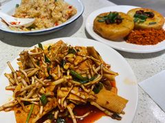 -贵州辣子鸡番茄鸡