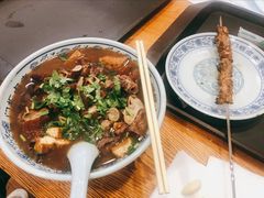 卤煮火烧-门框胡同百年卤煮(新街口店)