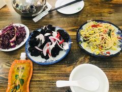 -壹阁胡羊焖饼(特色小吃街店)