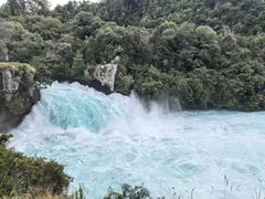 -怀托摩萤火虫洞