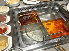 -海底捞火锅(金山百联店)