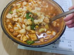 -吴三酸菜麻食酱香面馆(印花布园小区店)