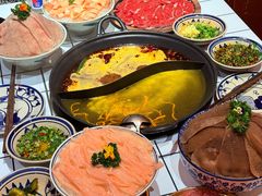 -旧街市鲜货老火锅(大光路店)