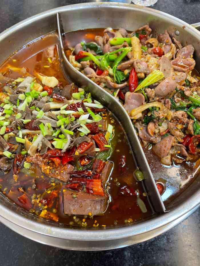 千年古镇鸡杂(磁器口总店)