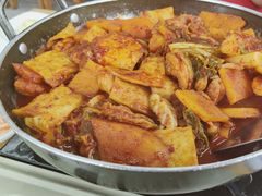 -亲昵春川鸡排(韩国美食街店)