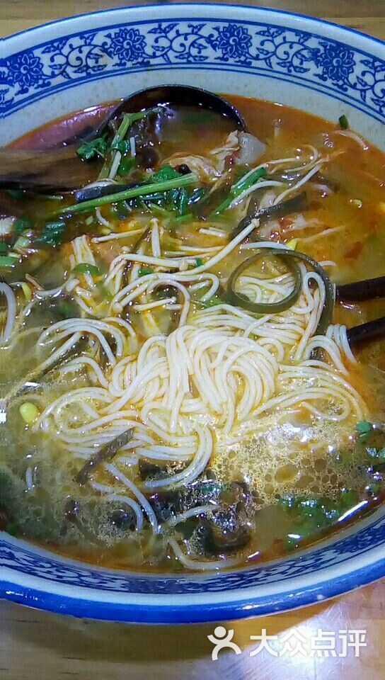 火锅米线图片 - 第1张