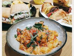 -HELLO 27 意面·沙拉·帕尼尼