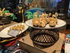 -齐河孔雀王温泉酒店·金孔雀自助百汇