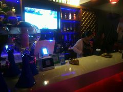 -聚点酒吧(龙湖滨江天街店)
