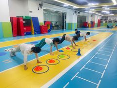 -逗你运动体能训练中心(冠城店)