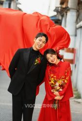 -雪中彩影婚纱摄影·微光艺术中心