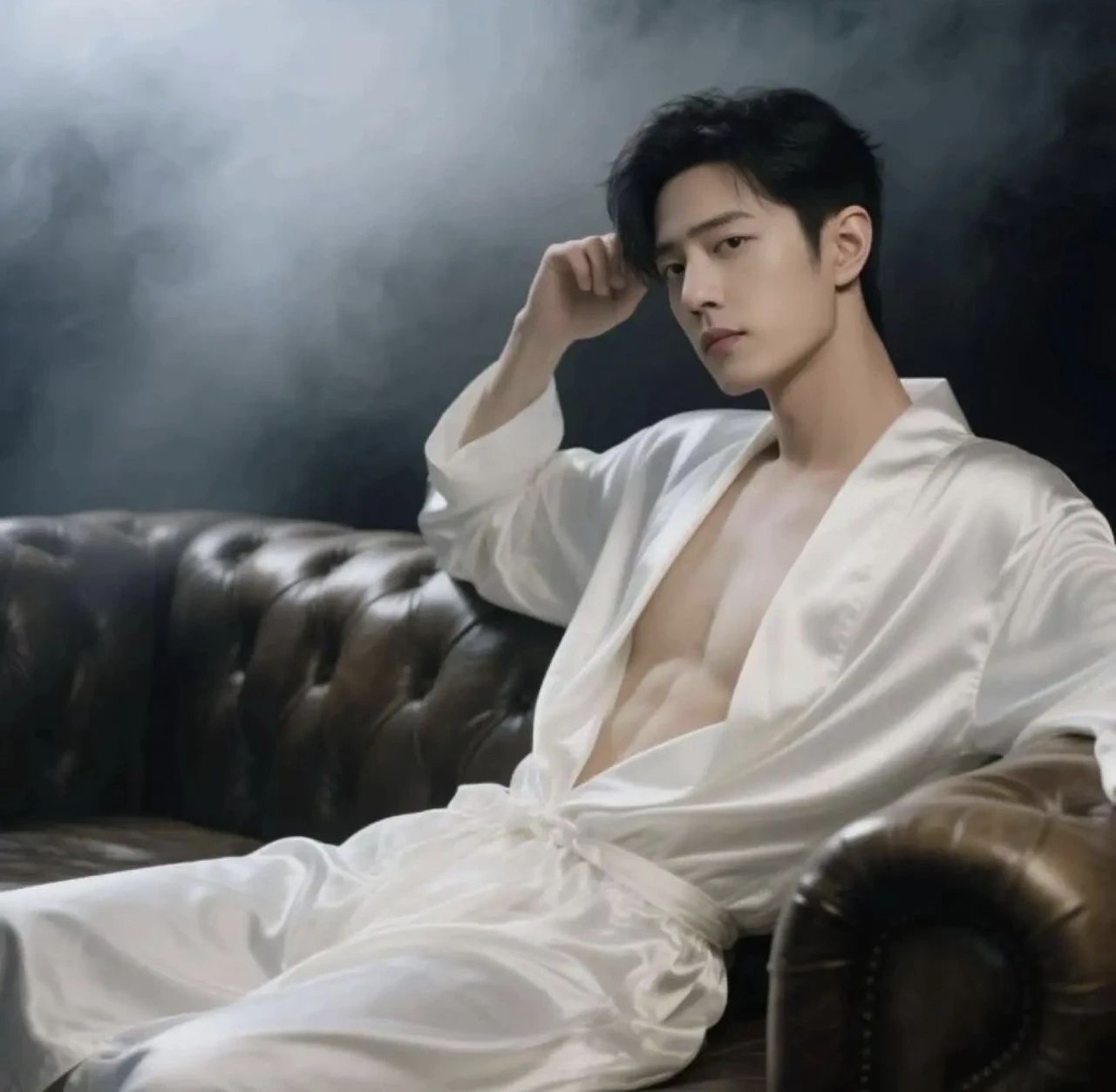 练成八块腹肌仍被吐槽,肖战真够难的!