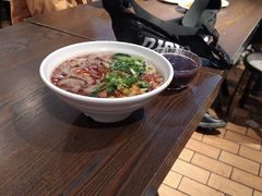 -爆炸头阿姨小四川正宗川味小吃(无任何分店)