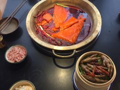 -王婆乔鲜鱼自助火锅(蜀汉路店)