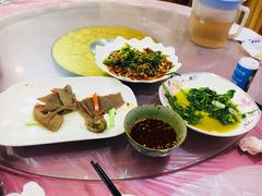 -洪霞餐馆