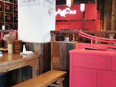 大堂-先启半步颠小酒馆(白麓里店)