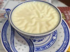 招牌双皮奶任意配-广信牛奶甜品世家(台东店)