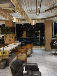 -一東造型烫发染发