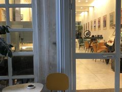 用餐区-玫瑰咖啡(中山六路店)