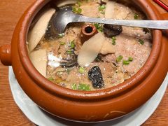 汽锅菌子肉饼-老滇山寨•云南特色菜•地方菜•民族风情歌舞表演(金碧店)
