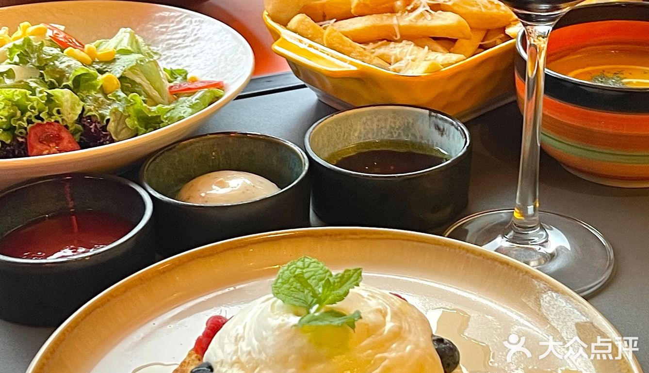 长宁区漂亮饭！美美花墙🌷常聚bistro又多