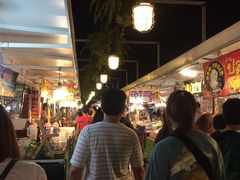 -席娜卡琳火车铁道夜市