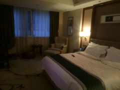 -华雅·云缦酒店(岳阳楼区火车站店)