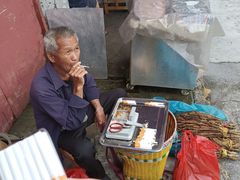 -苗阿哥酸汤牛肉火锅(体育场店)