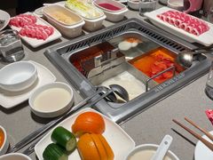 -海底捞火锅(金山百联店)