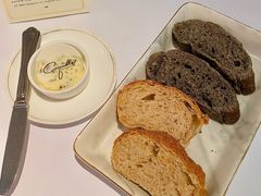 餐前面包-壳里西餐厅Coquille Seafood Bistro(蒙自路店)