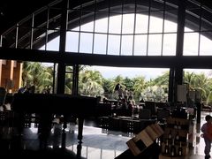 -三亚湾海居铂尔曼度假酒店