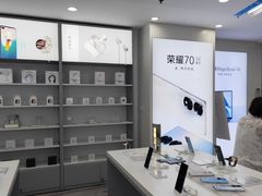 -荣耀授权专卖店(黄浦浙江中路店)