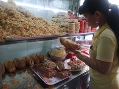 -Bánh Mì Huynh Hoa