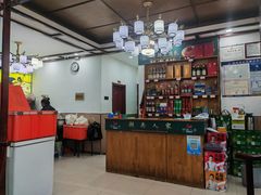 -湖南人家湘菜馆(镇江路店)