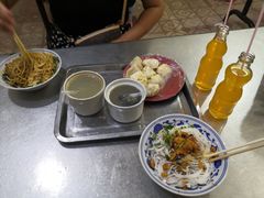 -高师傅特色米粉汤包(建设路店)