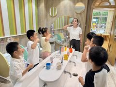 -上海青草地幼儿园