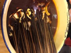 -拈签一笑黄牛肉辣卤串串