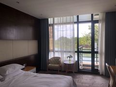 -上海怡沁园度假酒店