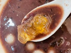 红豆沙桃胶圆子-仁信老铺甜品(北京路店)
