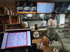 -闫家驴肉老店(华电一校店)