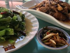-瑞丰园庭院餐厅·白族传统家常菜