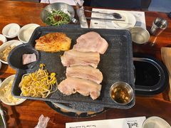 -Dombe豚(黑猪肉街店)