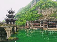 -苗伯妈酸汤火锅