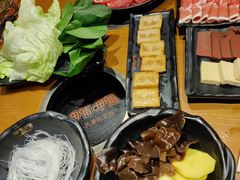 -呷哺呷哺 黄金牧场 (欢乐谷店)