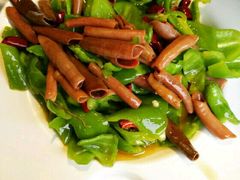 -赶海部落海鲜城(海阳路店)