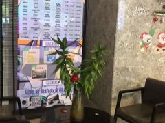 -粤塔x电竞酒店(深圳龙华大浪后浪新天地店)