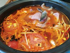 酸汤鱼火锅-猫爷的腔调·黔小馆(交大医学住宅区店)