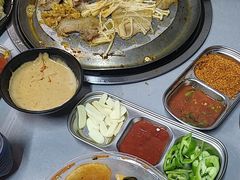 -牛牛牛酸菜煎肉店(望云寺路店)